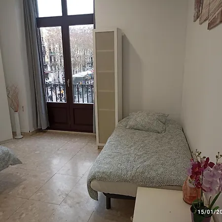 8 Con Balcon A La Rambla Apartment