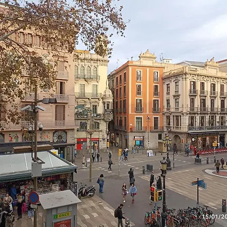 Apartment 8 Con Balcon A La Rambla Barcelona